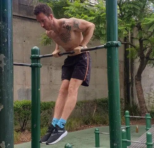 Slow muscle-up